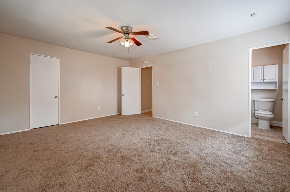 1506 Maux Dr, Houston TX 77043-3318 exterior