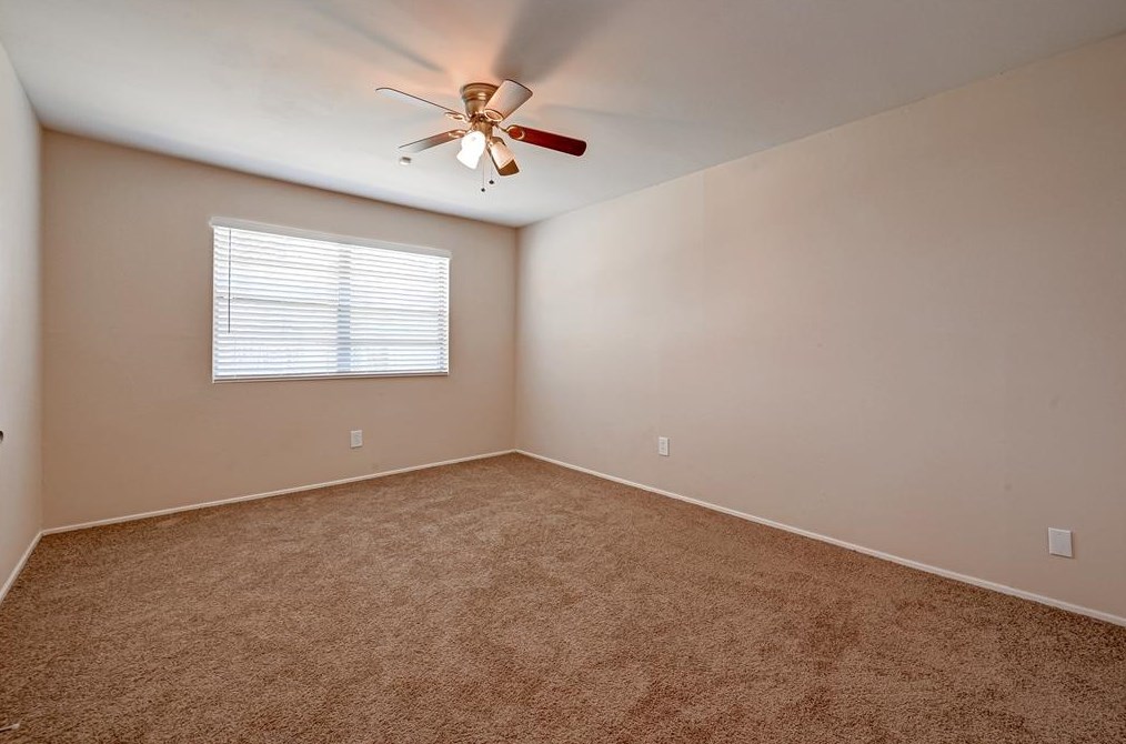 1506 Maux Dr, Houston TX 77043-3318 exterior