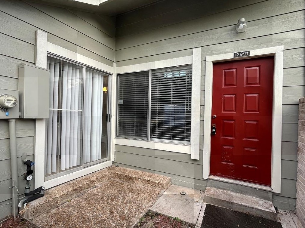 12991 Wirevine Ln, Houston TX  77072-2157 exterior