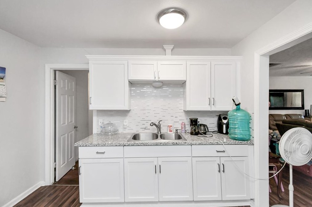 2306 Garvey Dr, Pasadena TX 77506-2906 exterior