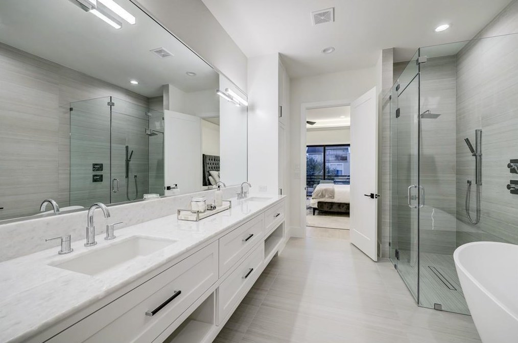 408 Bell St, Houston TX  77019-4435 exterior