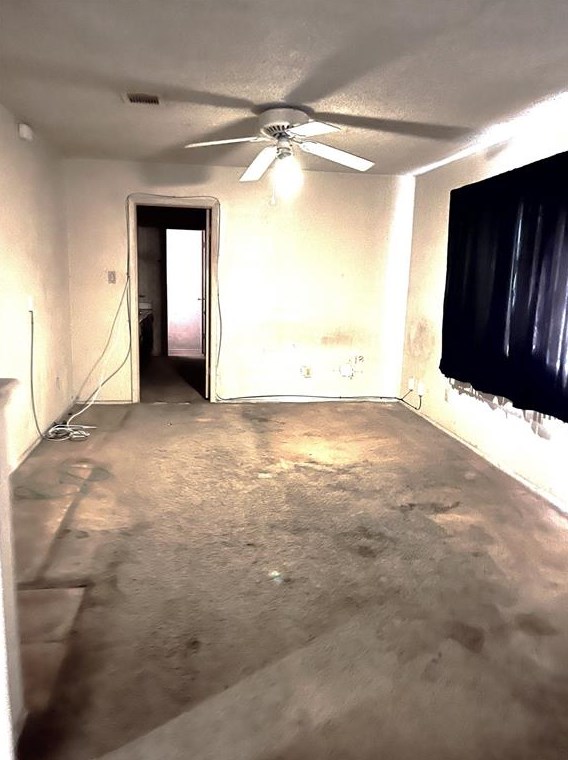 8511 Streamside Dr, Houston TX  77088-4411 exterior