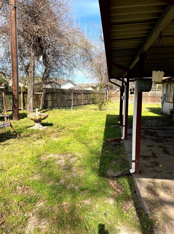 8511 Streamside Dr, Houston TX  77088-4411 exterior
