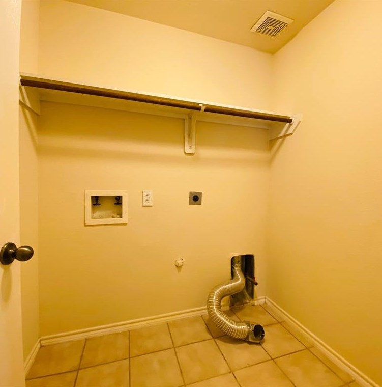 5731 Wandering Creek Dr, Richmond, TX 77469