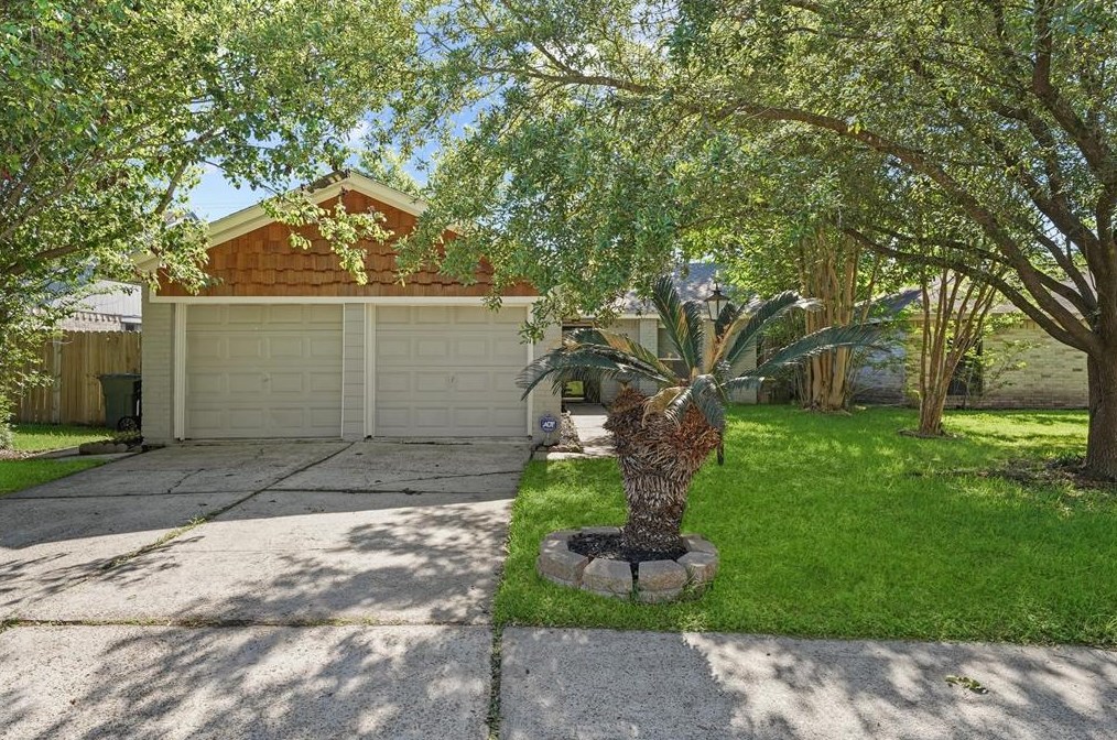 19818 Burle Oak Dr, Humble TX 77346-1217 exterior