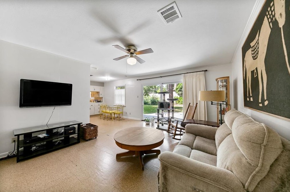 12810 Hansel Ln, Houston TX 77024-4718 exterior