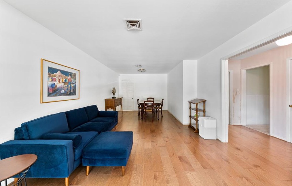 12810 Hansel Ln, Houston TX 77024-4718 exterior