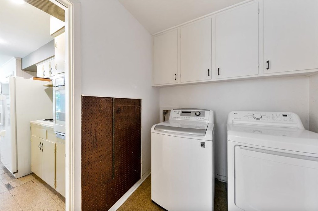 12810 Hansel Ln, Houston TX 77024-4718 exterior