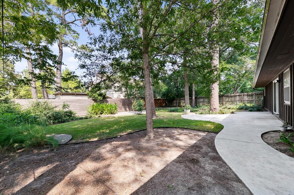 12810 Hansel Ln, Houston TX 77024-4718 exterior