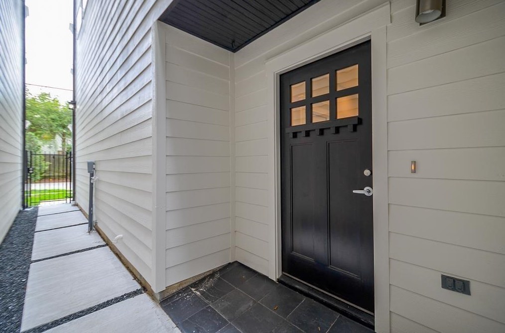 1607 15th St, Houston TX  77008-3731 exterior