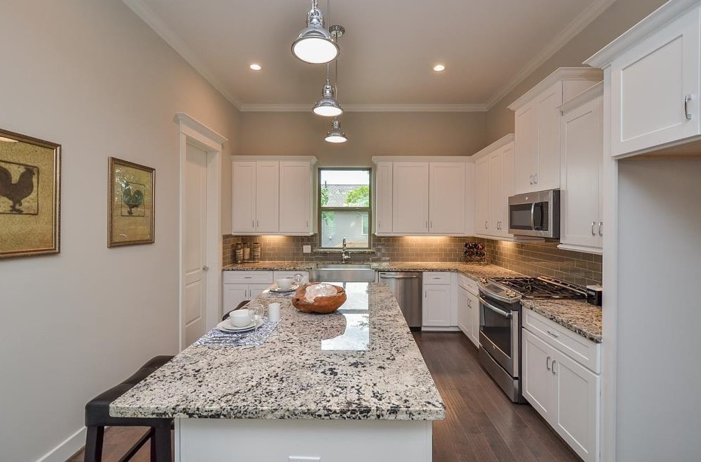 1607 15 St, Houston TX  77008-3423 exterior