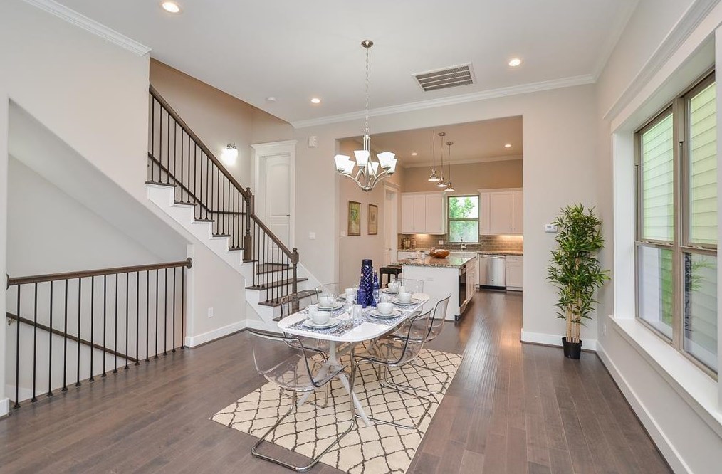 1607 15 St, Houston TX  77008-3423 exterior