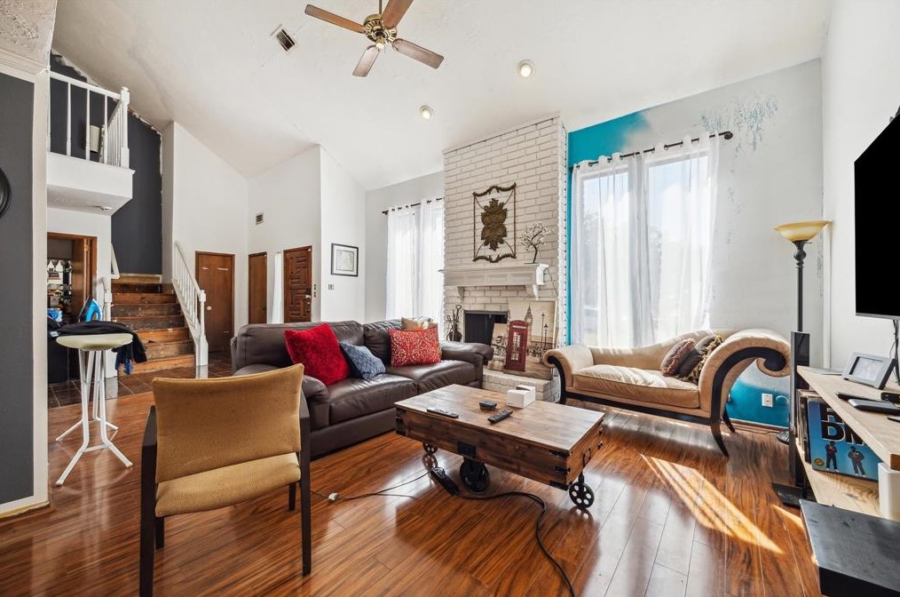 11406 Briar Frst Dr, Houston TX 77042-2323 exterior