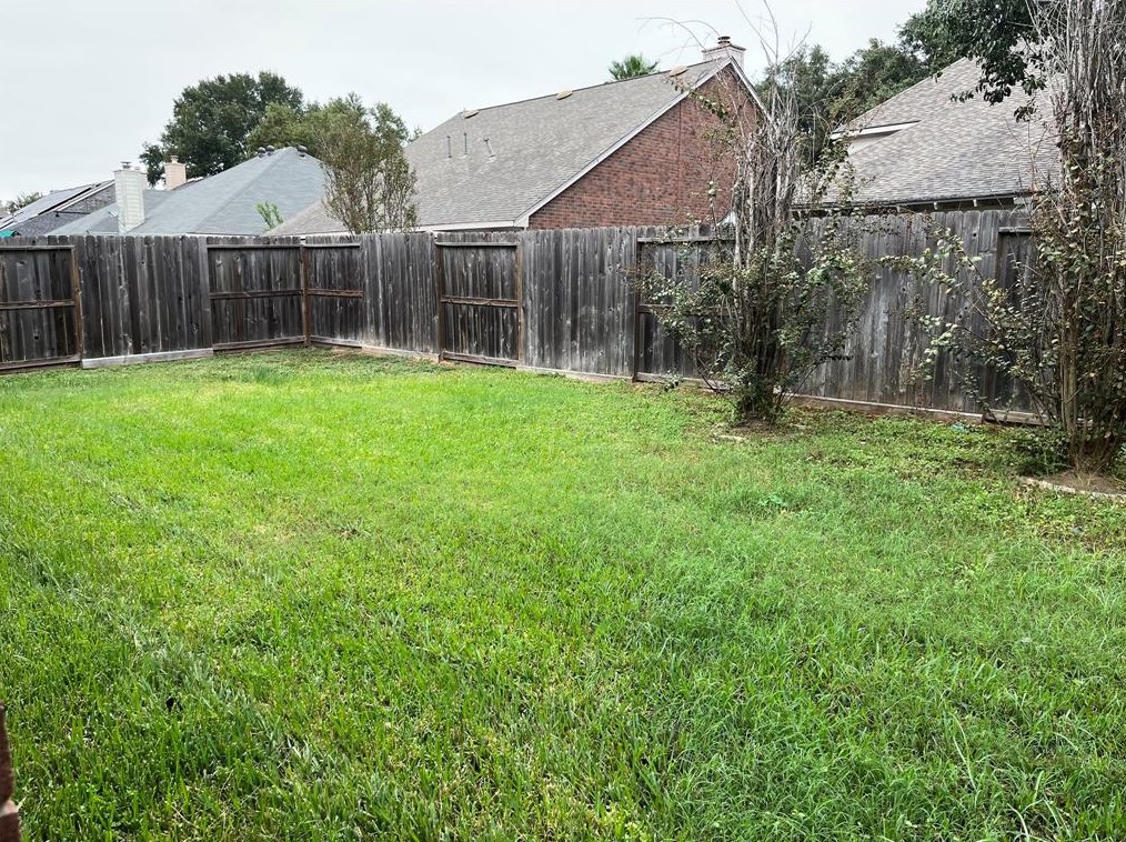 19714 Creek Bend Trl, Houston TX  77084-4379 exterior