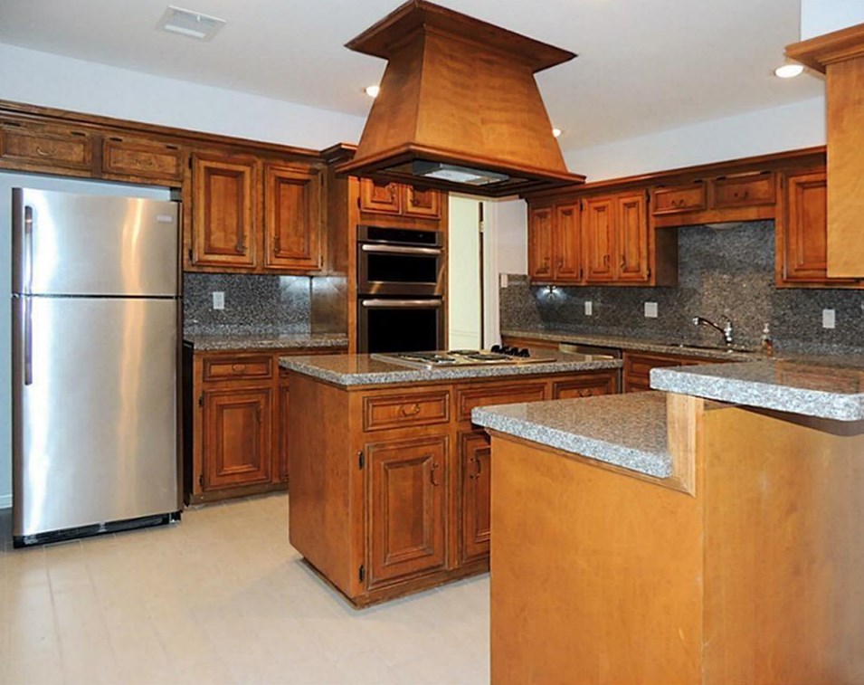 14207 Woodnook Dr, Houston TX  77077-1421 exterior