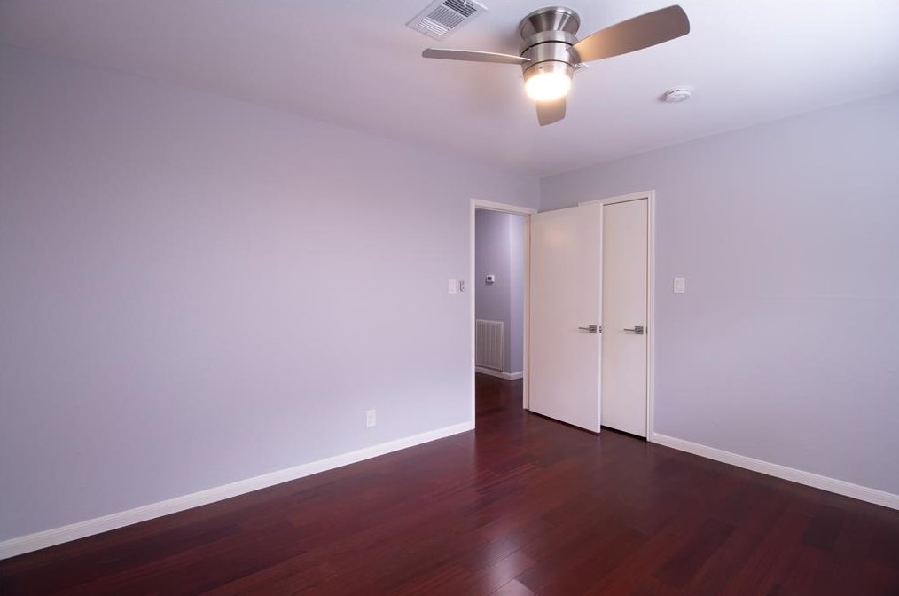 12438 Stafford Spg Dr, Houston TX  exterior