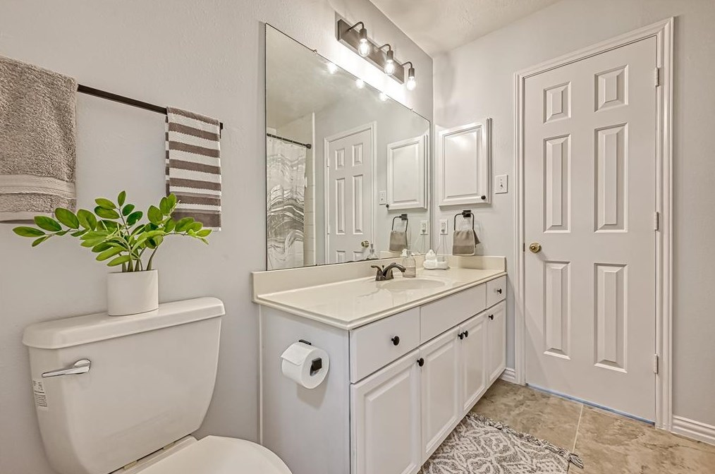 2807 Travick Ln, Houston TX  77073-2919 exterior