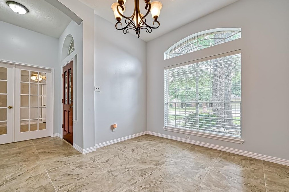 2807 Travick Ln, Houston TX  77073-2919 exterior