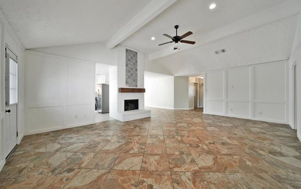 15611 Alta Mesa Dr, Houston TX  77083-1266 exterior