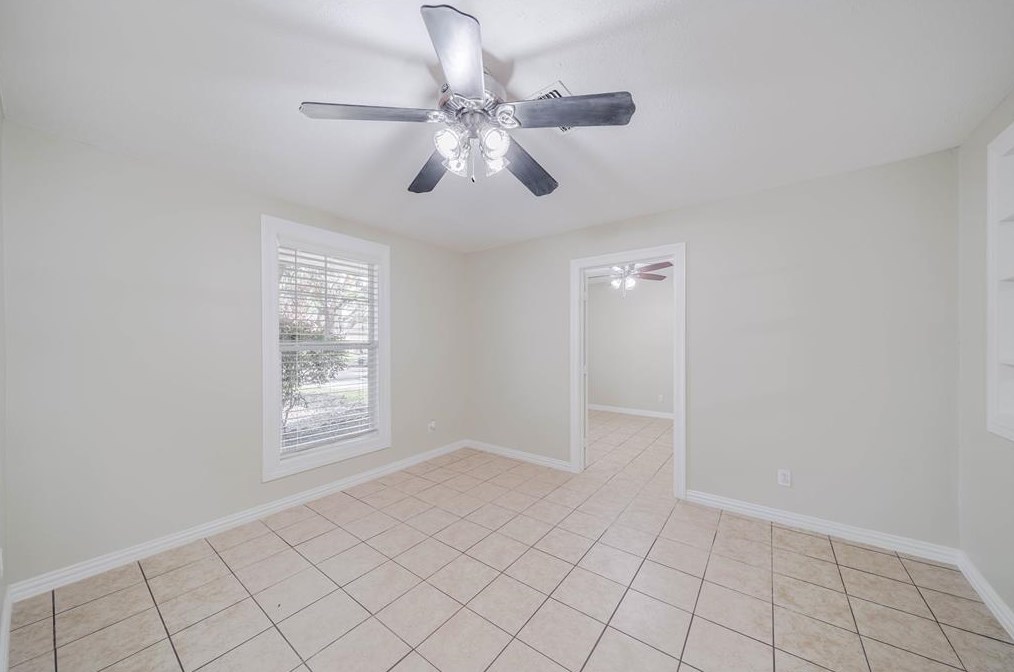 10915 Sagecrest Ln, Houston TX  77089-3901 exterior