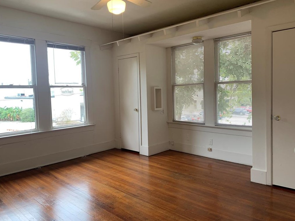 1000 Missouri St, Houston TX  77006-2710 exterior