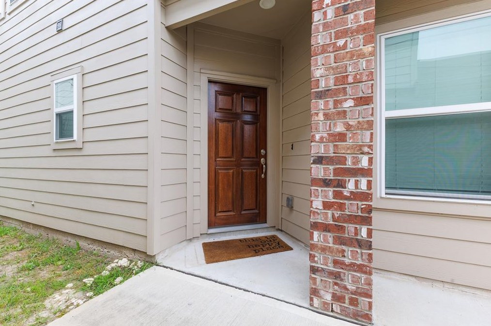 11413 Hackmatack Way, Houston TX  77066-1061 exterior