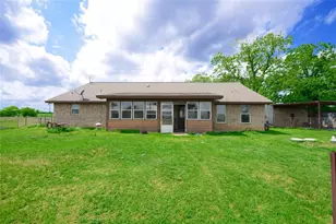 7523 State Hwy 21 W, Caldwell, TX 77836 - Photo 11