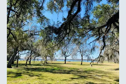 101 Trailblazer Drive, Angleton, TX 77515 - Photo 5