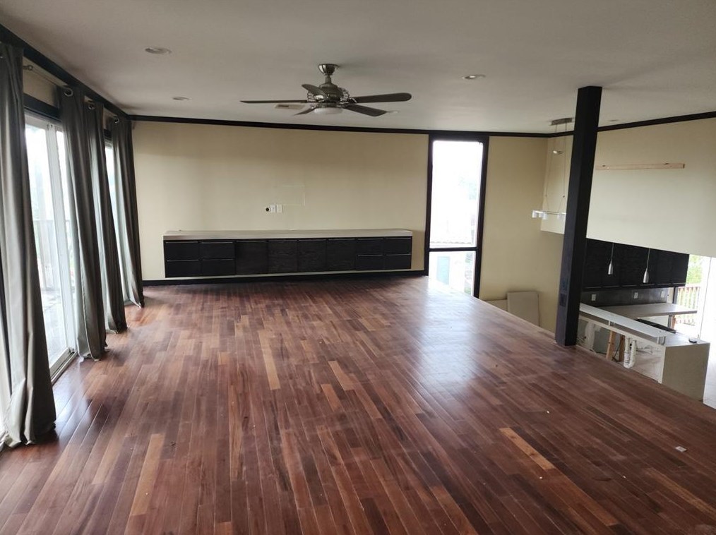 2522 Baycrest Dr, Houston TX  77058-3704 exterior