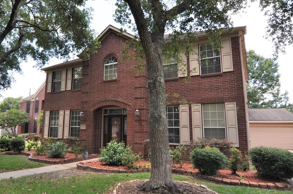 2510 Justina Ct, Sugar Land TX  77478-5468 exterior