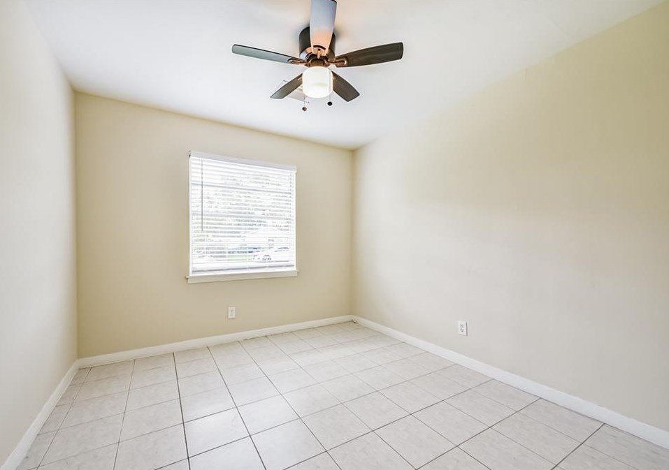 3519 Brea Crst St, Houston TX 77093-2002 exterior