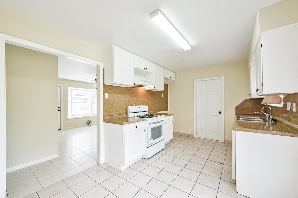 3519 Brea Crst St, Houston TX 77093-2002 exterior