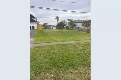 3215 Kleinmann, Galveston, TX 77551 - Photo 5