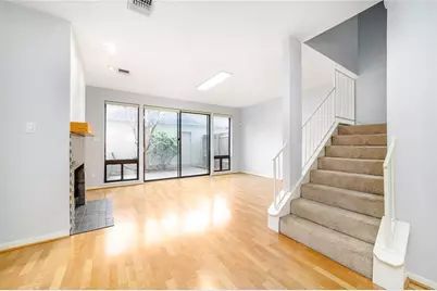 7505 Memorial Woods Drive #23, Houston, TX 77024 - Photo 5