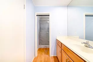 7505 Memorial Woods Dr, Houston, TX 77024 - Photo 9