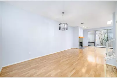 7505 Memorial Woods Drive #23, Houston, TX 77024 - Photo 3