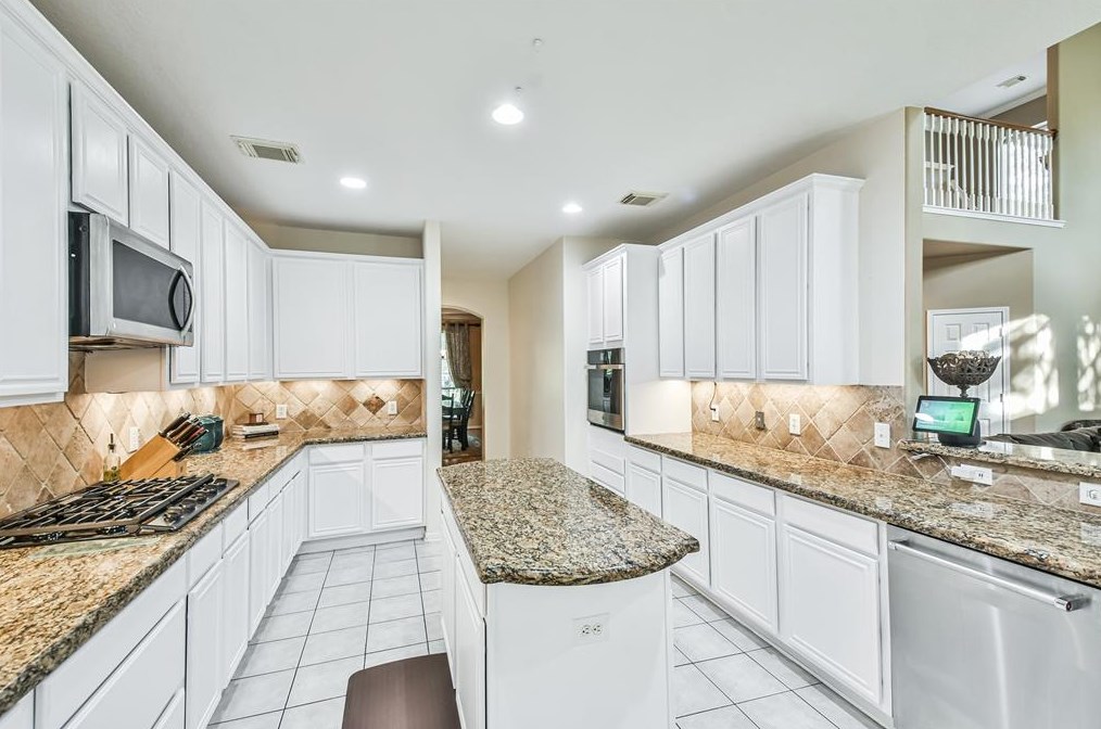 18018 Silver Ash Way, Houston TX exterior