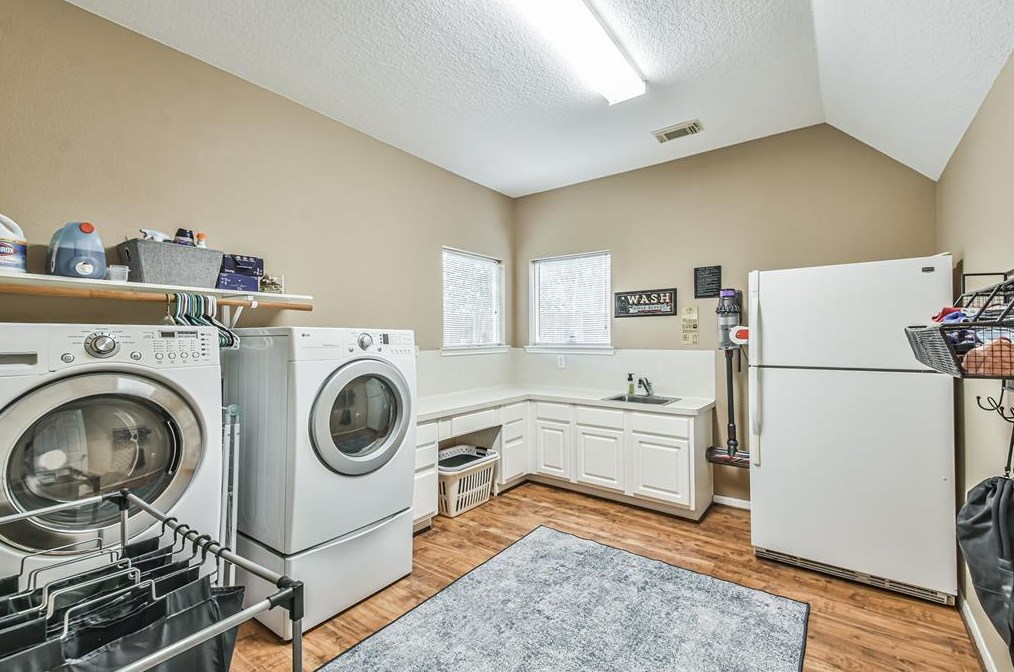 18018 Silver Ash Way, Houston TX exterior