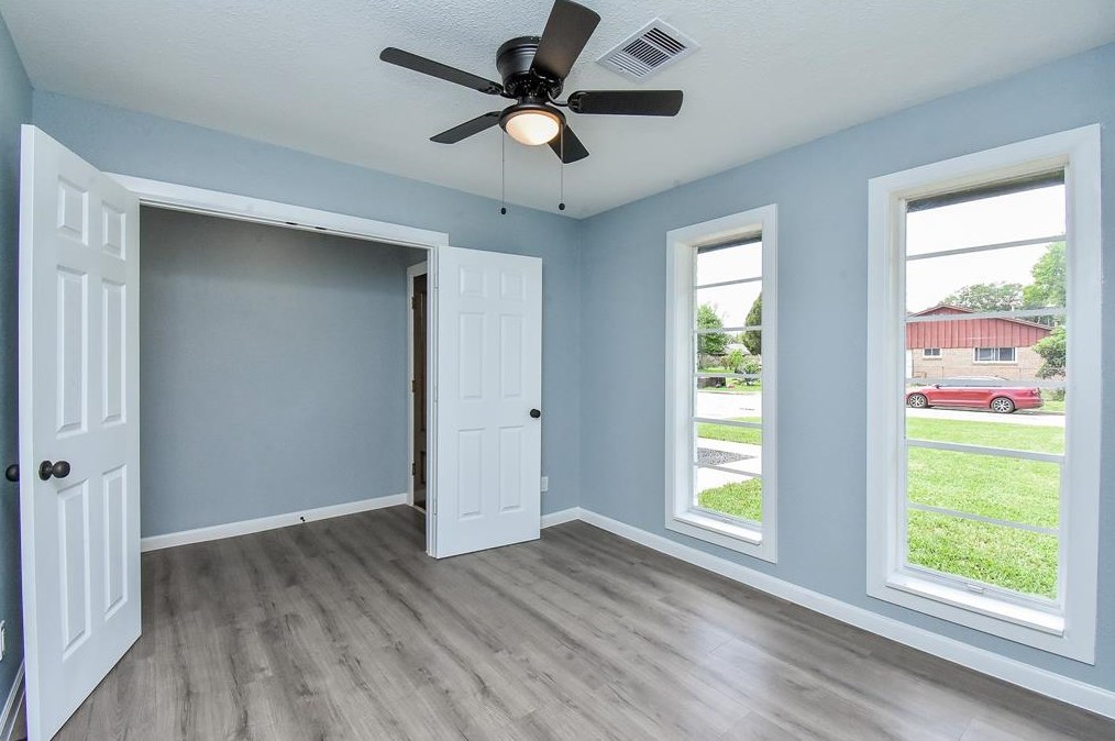 14911 Nuwood Ln, Houston TX  77053-1323 exterior