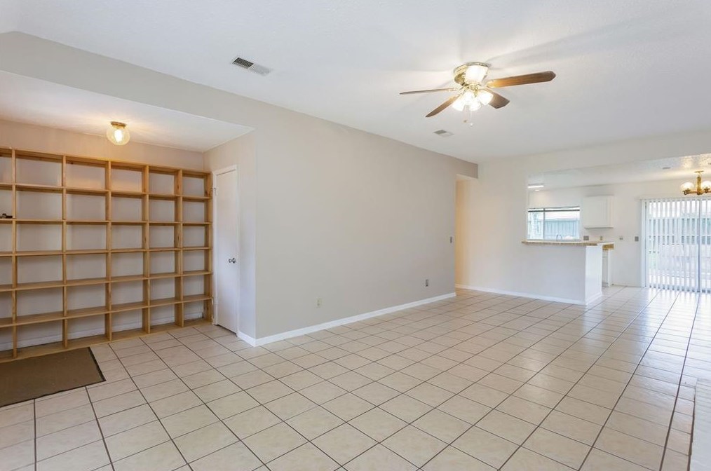 13406 Bridgepath Ln, Houston TX  77041-5892 exterior