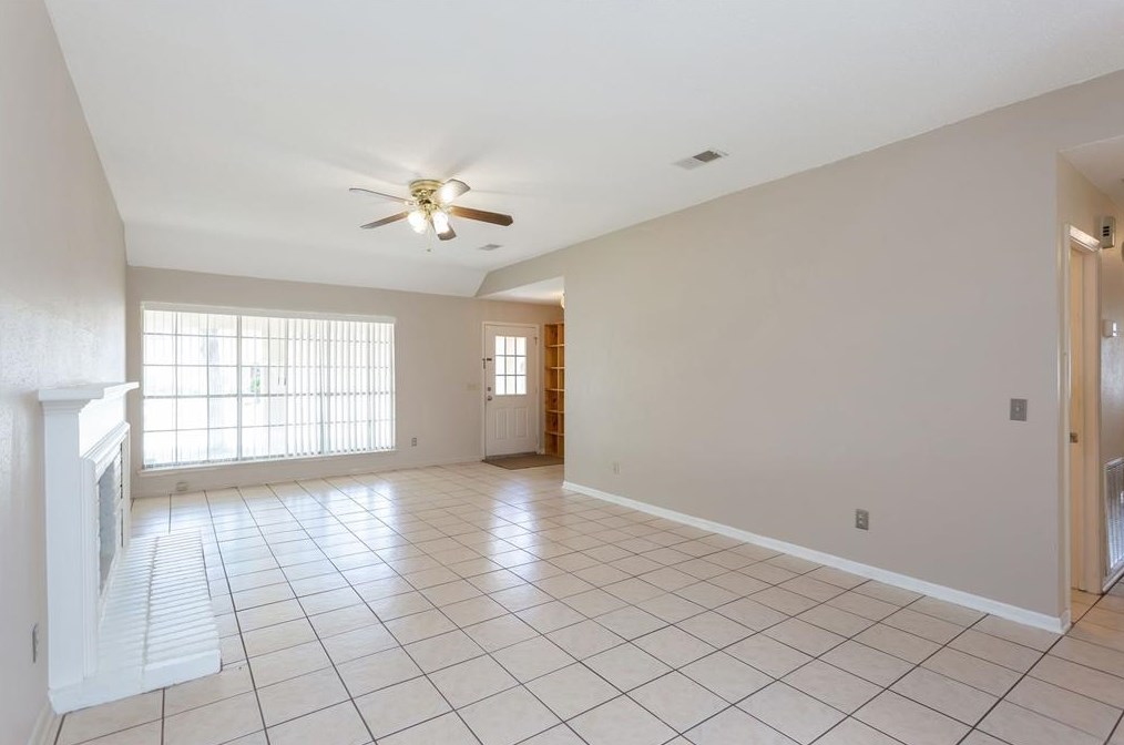 13406 Bridgepath Ln, Houston TX  77041-5892 exterior