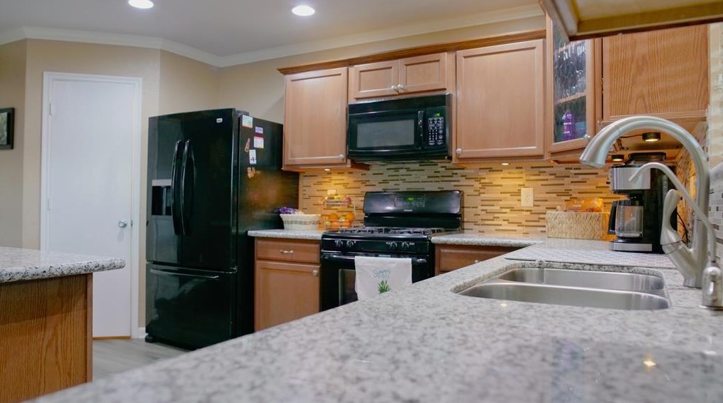 7702 Shavano Ln, Cypress TX  77433-6706 exterior