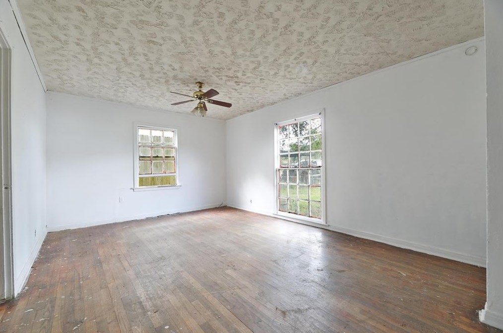 1007 Gazin, Houston TX  77020-5111 exterior