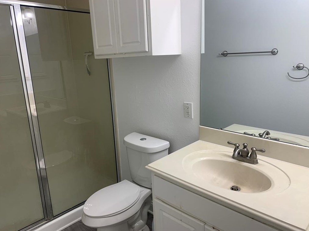 2615 Skyview Trce Ct, Houston TX  77047-6522 exterior