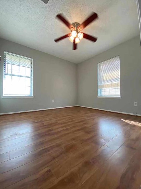 9242 Beechnut St, Houston TX  77096-1423 exterior