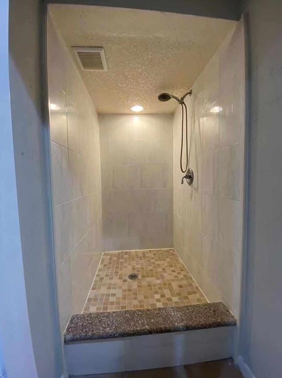 9242 Beechnut St, Houston TX  77096-1423 exterior