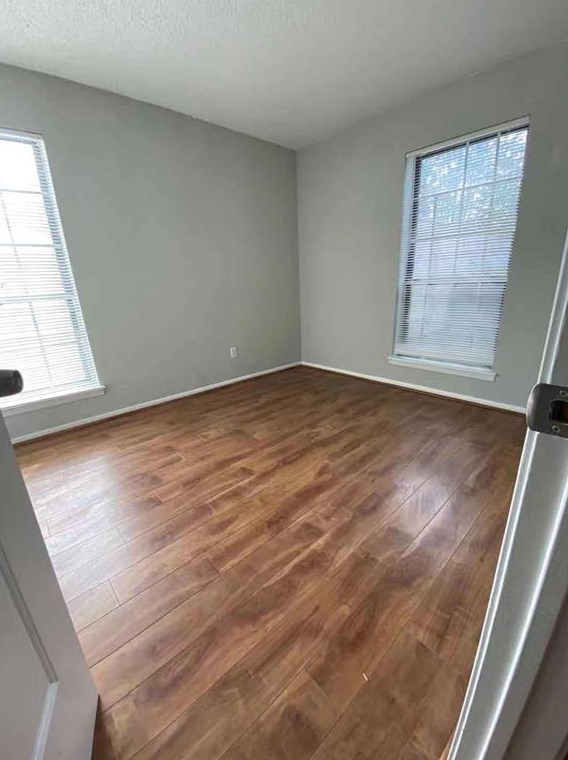 9242 Beechnut St, Houston TX  77096-1423 exterior