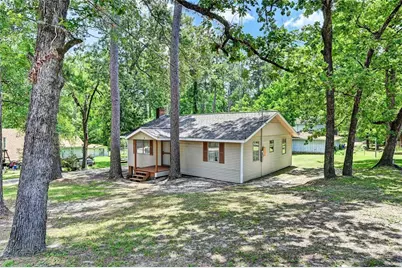 6 Hickory Hollow, Huntsville, TX 77320 - Photo 1