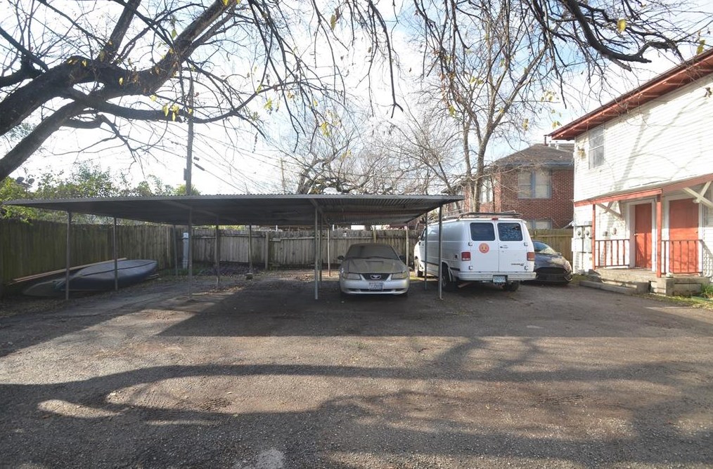 4208 Polk St, Houston TX  77023-1779 exterior