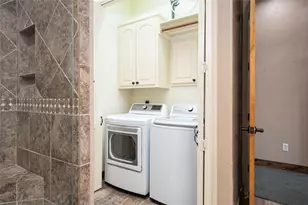 973 Kenlyn Dr, Crystal Beach, TX 77650 - Photo 25